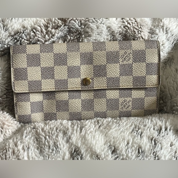 Louis Vuitton Sarah Cream and Gray Long wallet - Picture 2 of 15